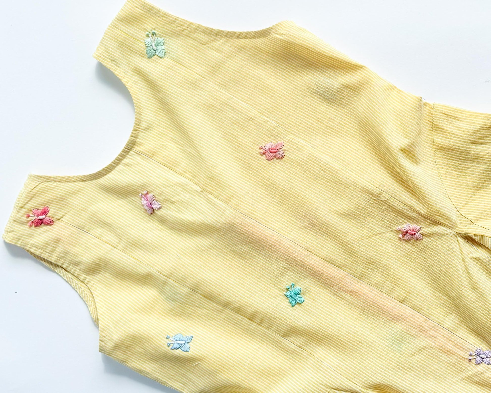 Butterfly Embroidered Flared Romper - Butter Yellow - erised pret