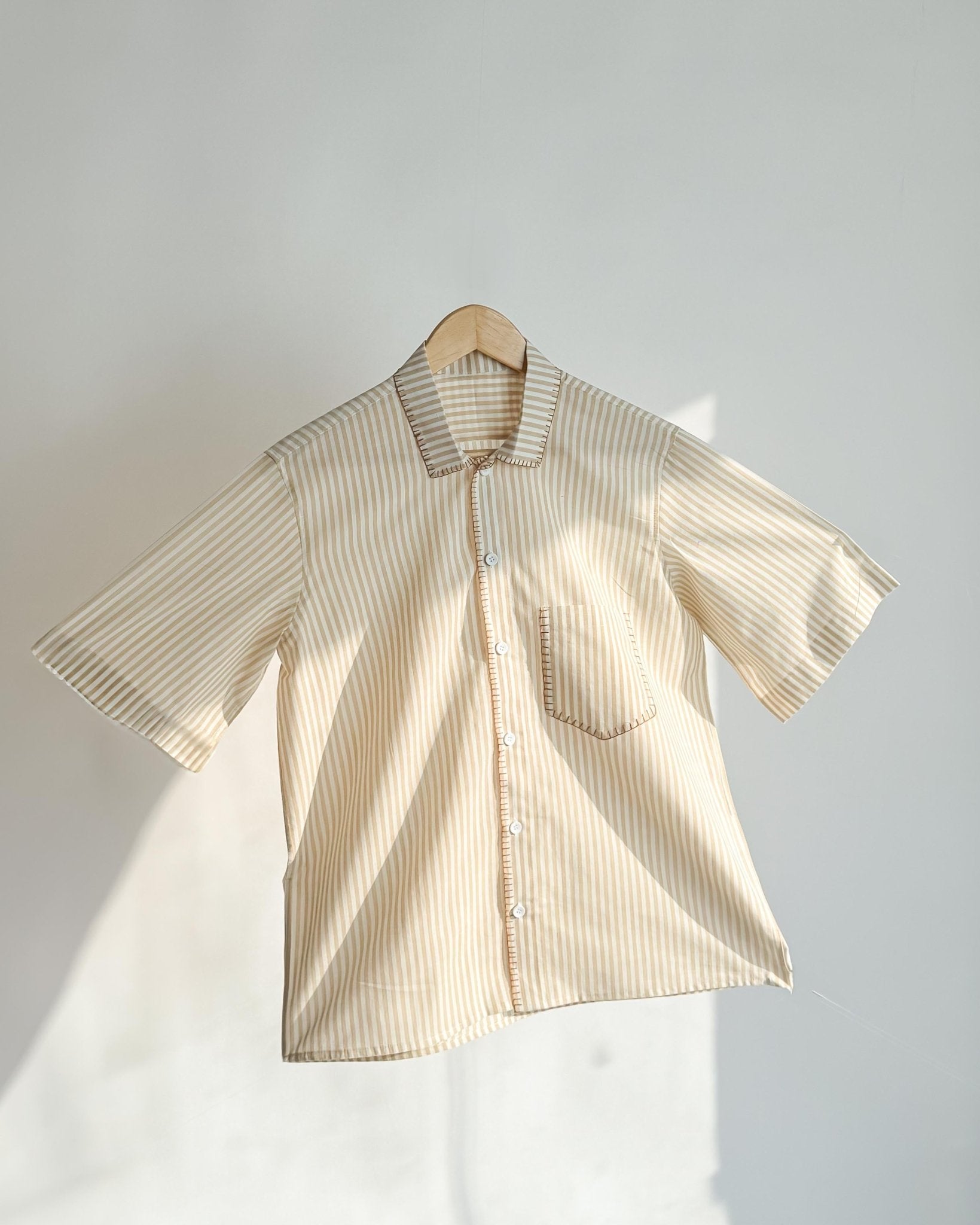 Relaxed Striped Cotton Shirt - Beige - erised pret