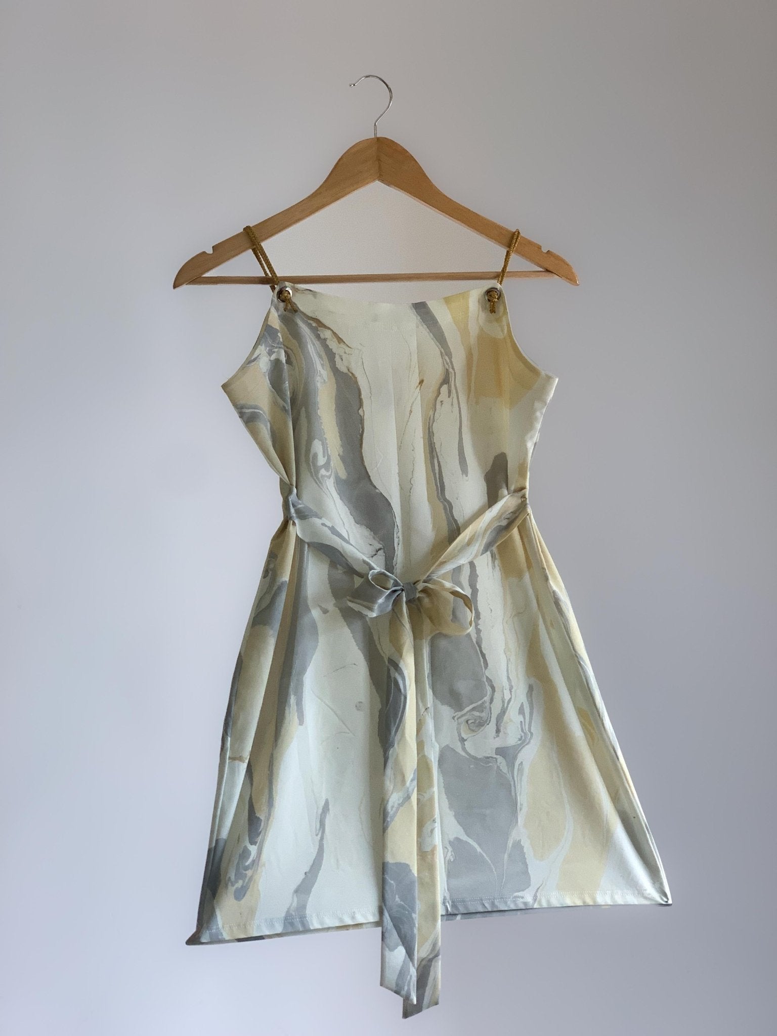 Satin Slip Dress - Neutral - erised pret