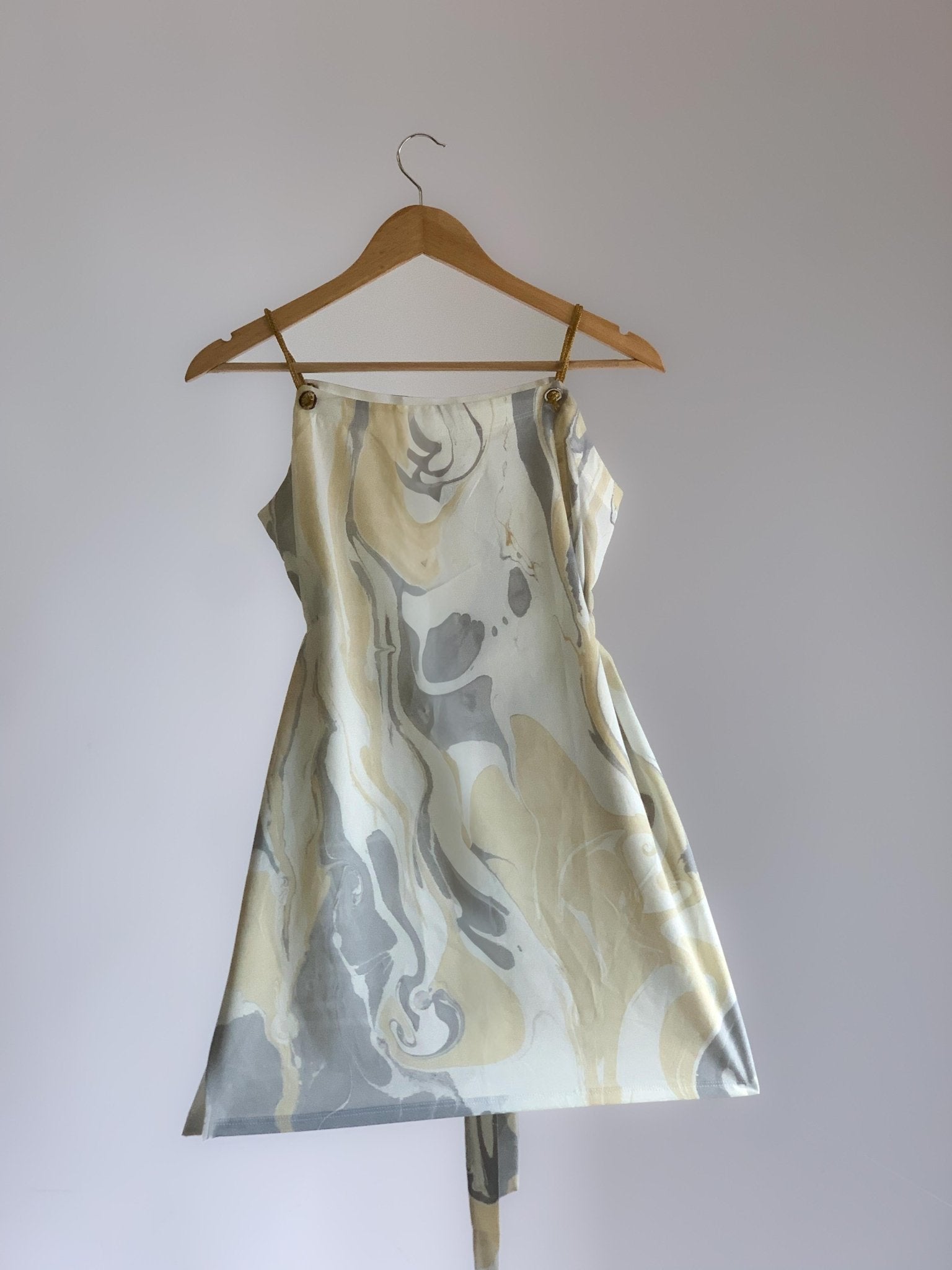 Satin Slip Dress - Neutral - erised pret